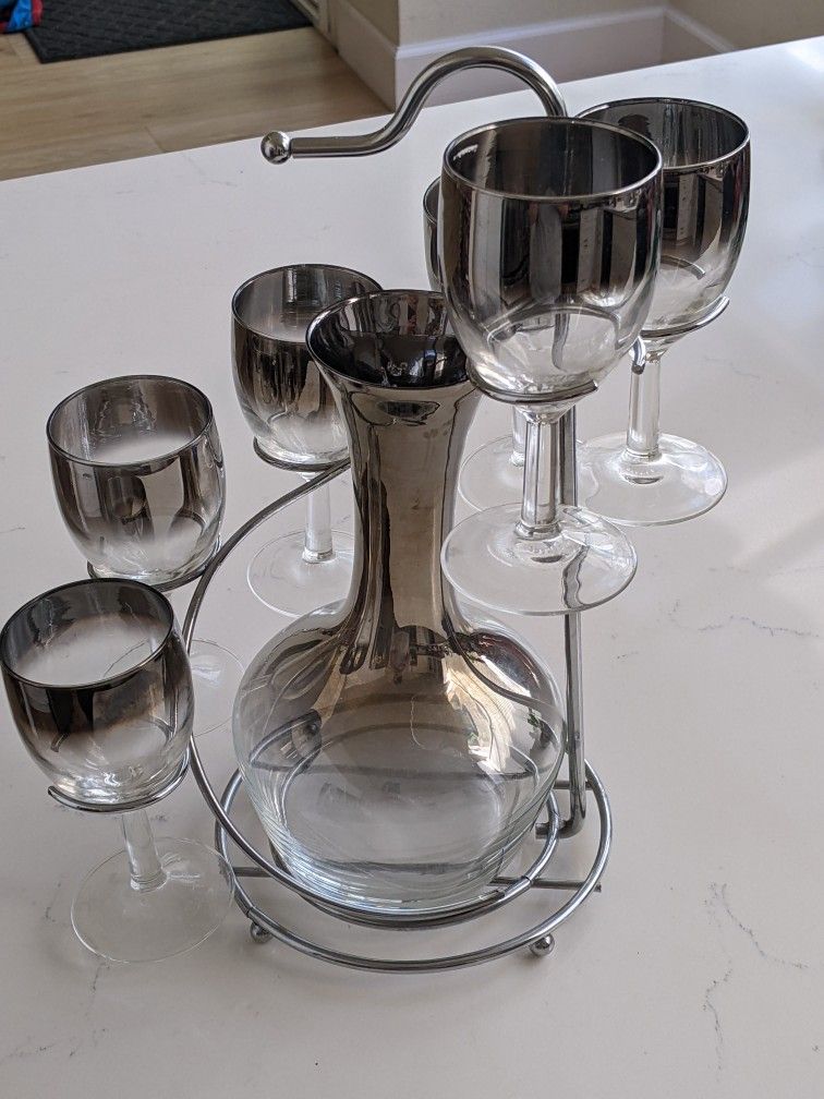 MCM Spiral Dorothy Thorpe Wine Decanter