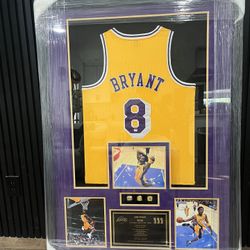 Kobe Bryant Jersey Framed Psa
