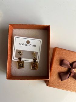 Earrings SEND OFFER