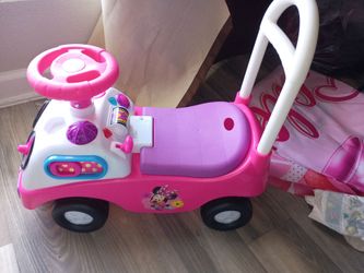 Minnie mouse kid toy used everything works fine