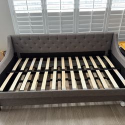 Twin Size Day Bed