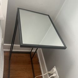 Side tables (Set of 2)