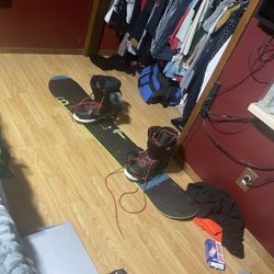 Burton Snowboard 158w  Size 13 Boots