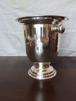 Portery barn hotel Champagne Bucket 