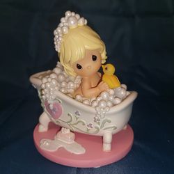 Precious Moments Figurine "Overflowing With Love" 2006