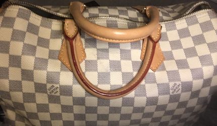 Louis Vuitton purse (Authentic) for Sale in Nashville, TN - OfferUp