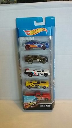 Hot Wheels Races Aces 5 pack