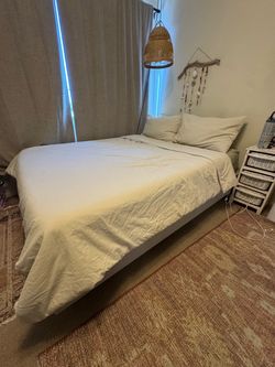 Queen size bed gram & mattress
