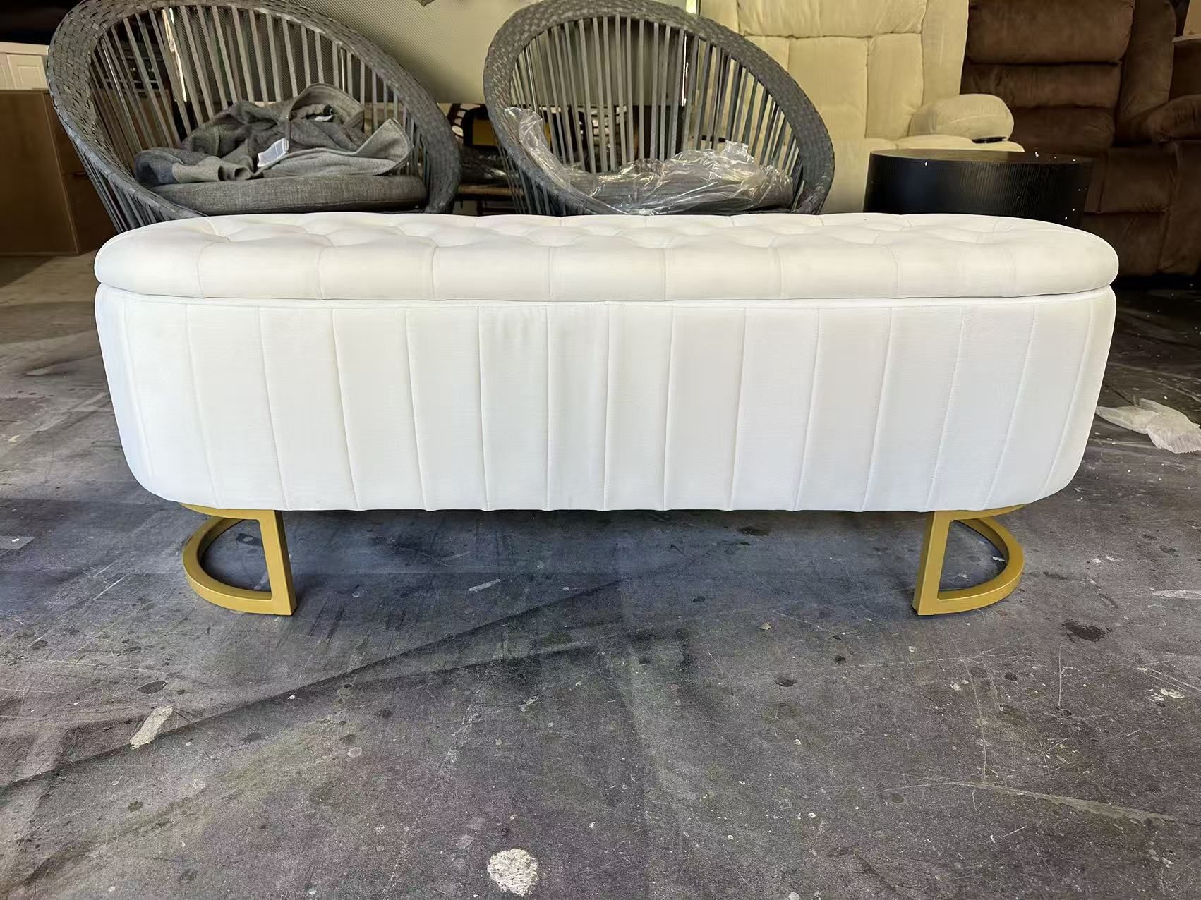 47.2'' Velvet Upholstered Storage Ottoman Bench - Button Tufted Design with Gold Metal Legs, Tufted Seatfor Bedroom & Living Room (Beige)