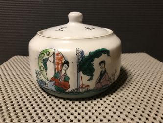 Hand Painted Chinese Porcelain Sugar Bowl