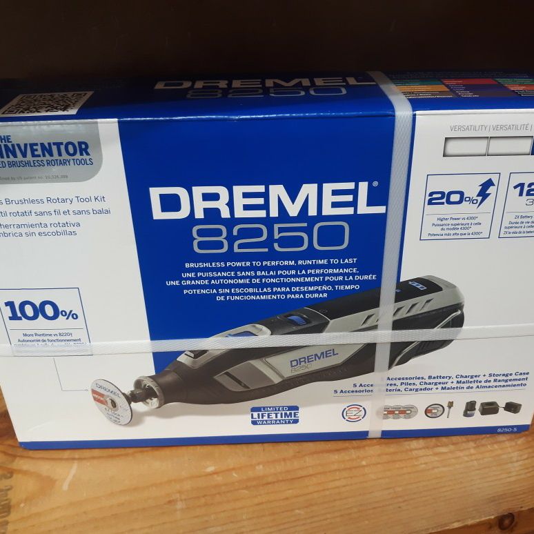 Dremel 8250 12 Volt Variable speed Rotary Tool Kit for Sale in