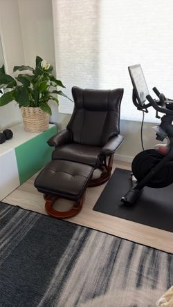 Recliner Chair and Leg Rest