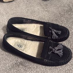 Black Ugg suede shoes gently used