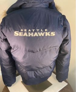 Seahawks Hoodie Jacket / Vest, Dark Blue Coat with Rave Green Accents Faux Fur Hood +Removable Sleeves/Hood REEBOK Fall Winter Woman's Large NFL