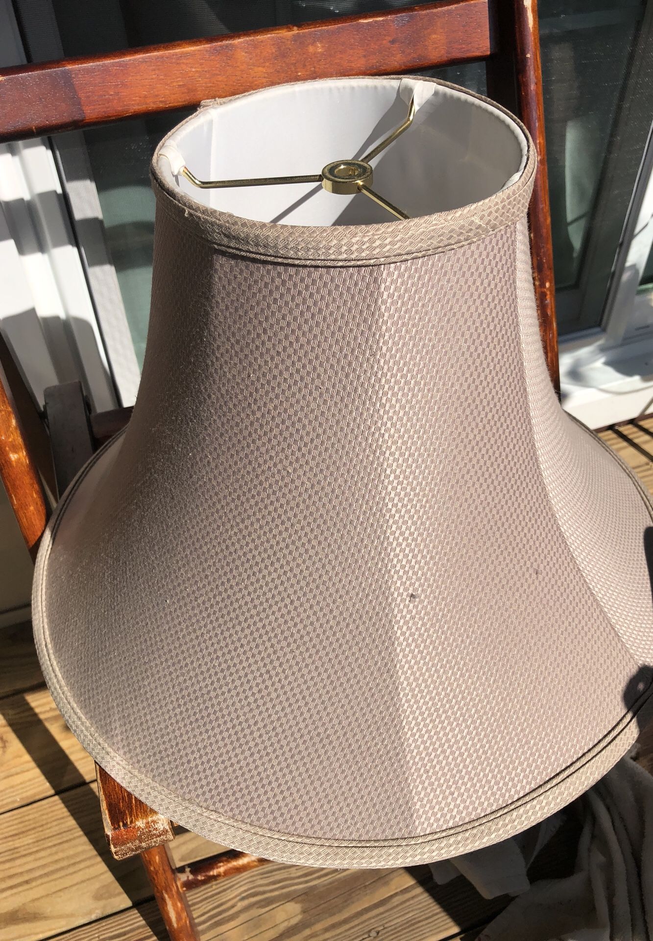 Lamp shade