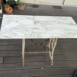 Table Bistro Table