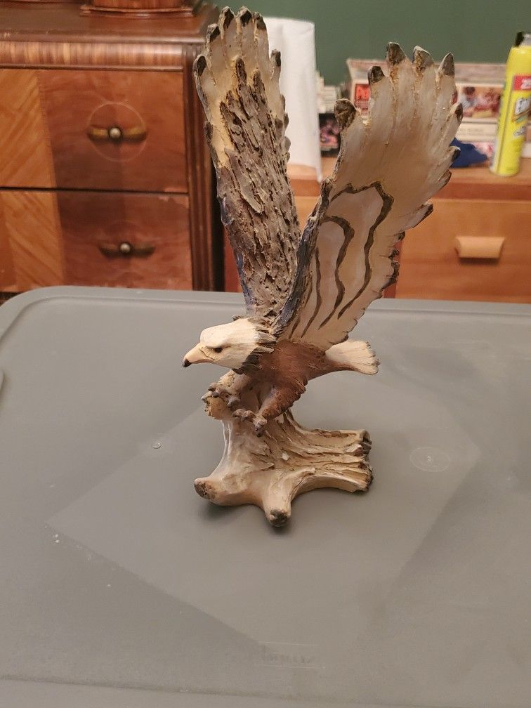 Eagle Statue