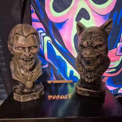 🧛‍♂️🐺 Spirit Halloween Dracula & Wolfman Graveyard Sculpture Heads – Halloween Decor 🎃
