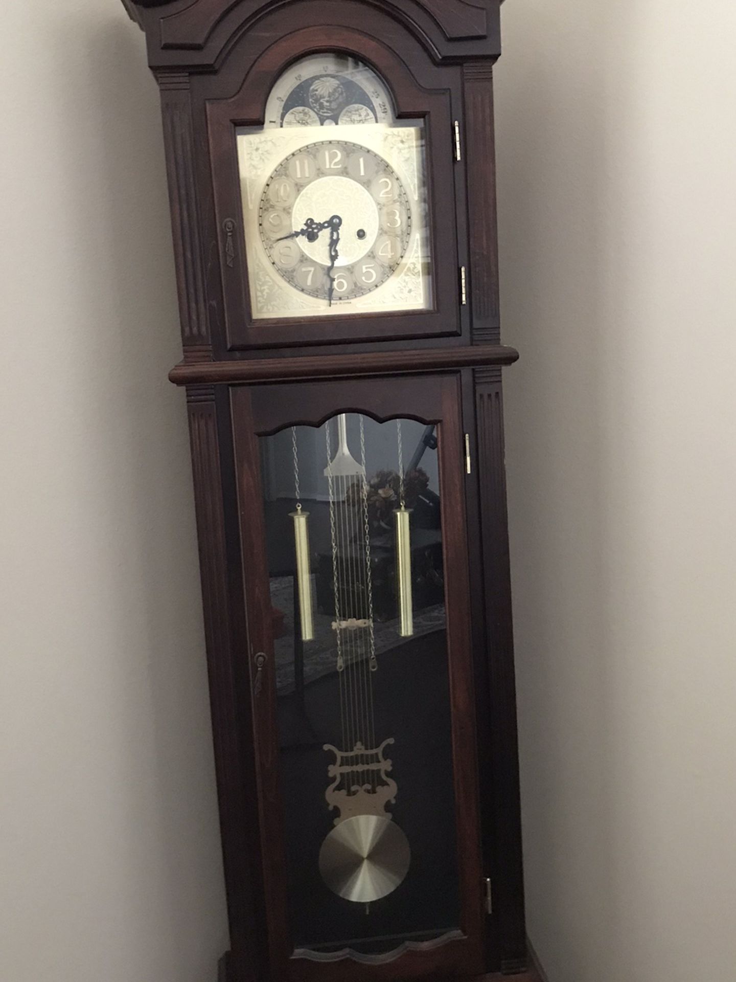 Grandfather Clock (need Minor Work)