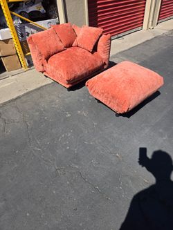Accent chair with ottoman