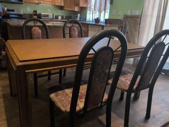 Dining Table with 6 Chairs