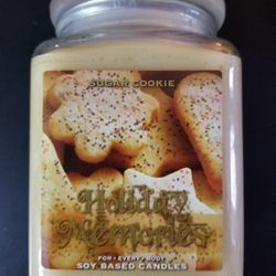 Holiday Memories soy candle - sugar cookie scent