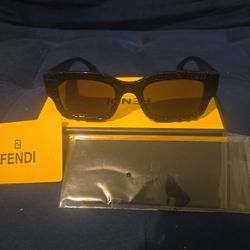 FENDI SUMMER 2024  EMBOSSED F