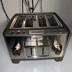 Wolf Gourmet Four slice Toaster