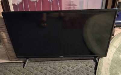 32" Black VIZIO LED Smart TV