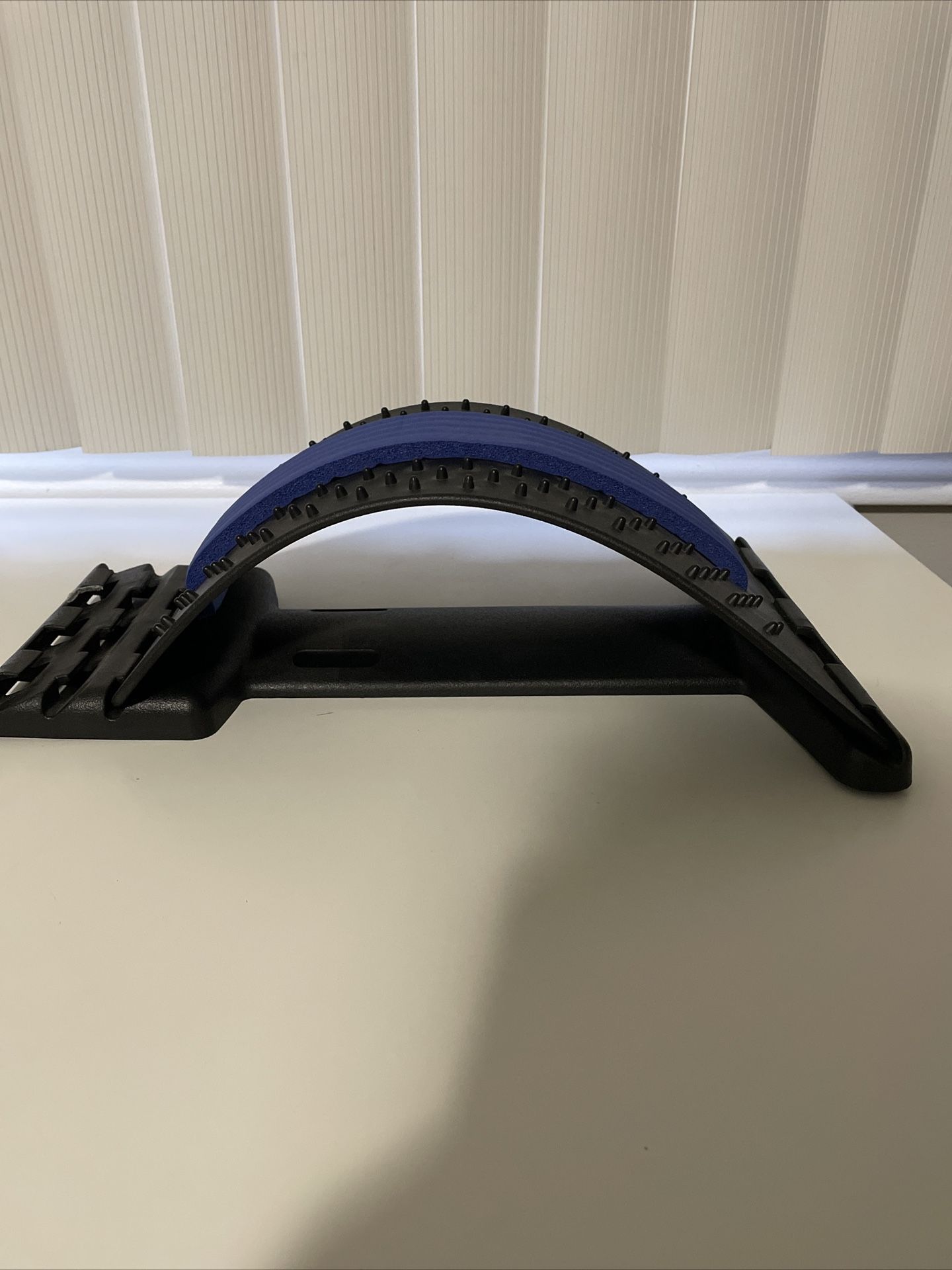 Waist Relax Mate Multi-Level Back Stretching Device,Back Massager for Bed,Chair,