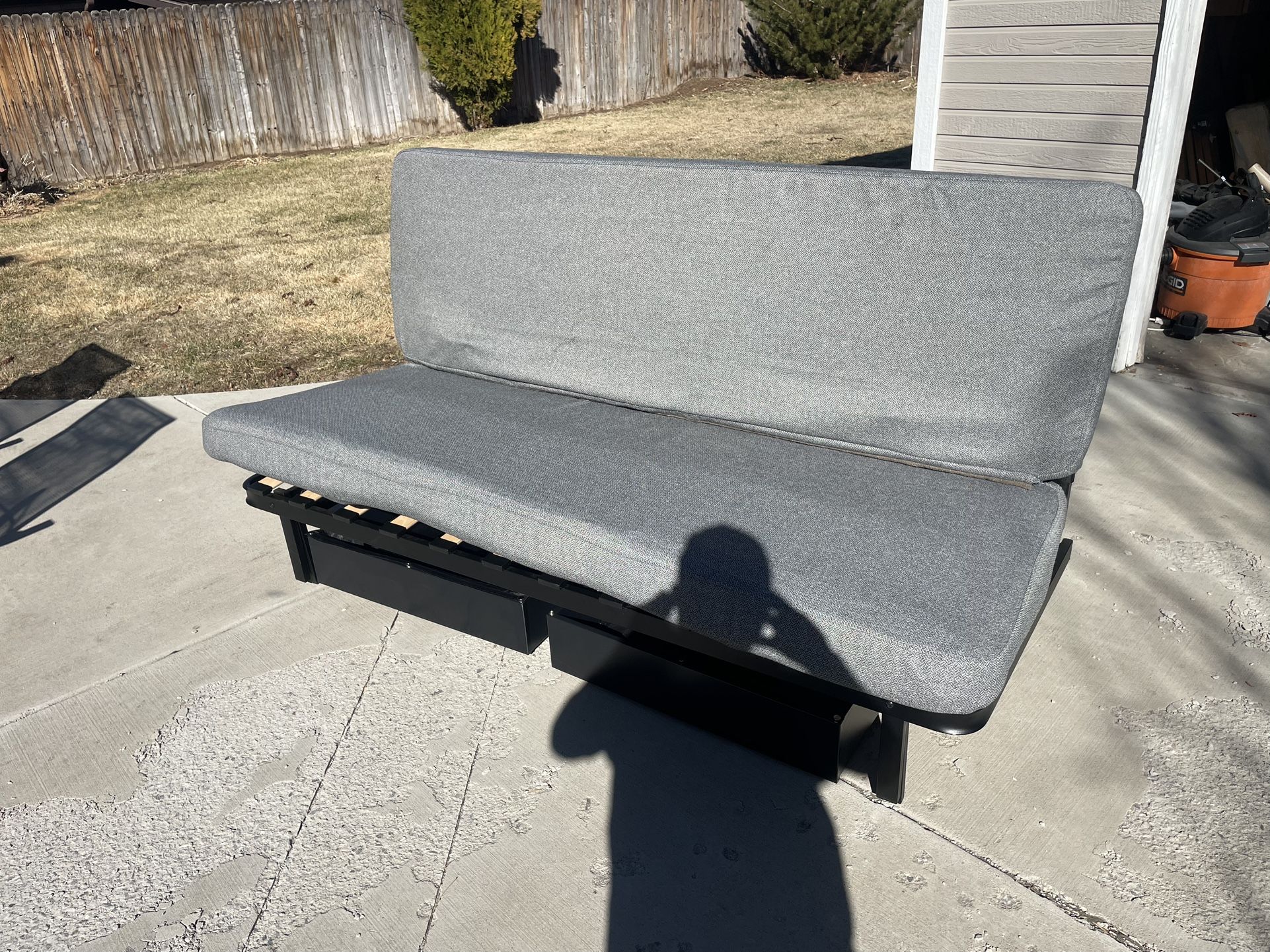 Futon Daybed