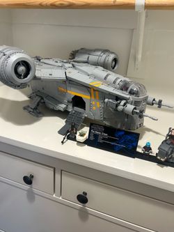 100% Complete Lego Star Wars UCS Razor Crest (75331)