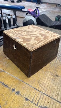 Plyo box (14”)