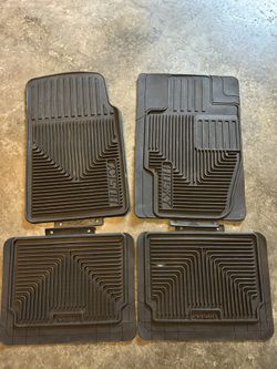 Universal Husky Rugs For Any Car