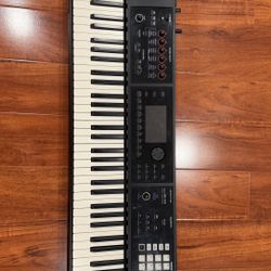 Roland FA-08 Workstation – 88-Key Weighted Keyboard (Excellent Condition!)