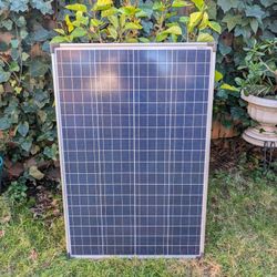 SUNRICH Polycrystalline Solar Panel, model SRE-100P. 