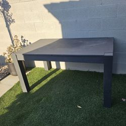 Free Table