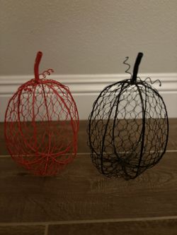 Set of 2 Orange  and black chicken wire pumpkins