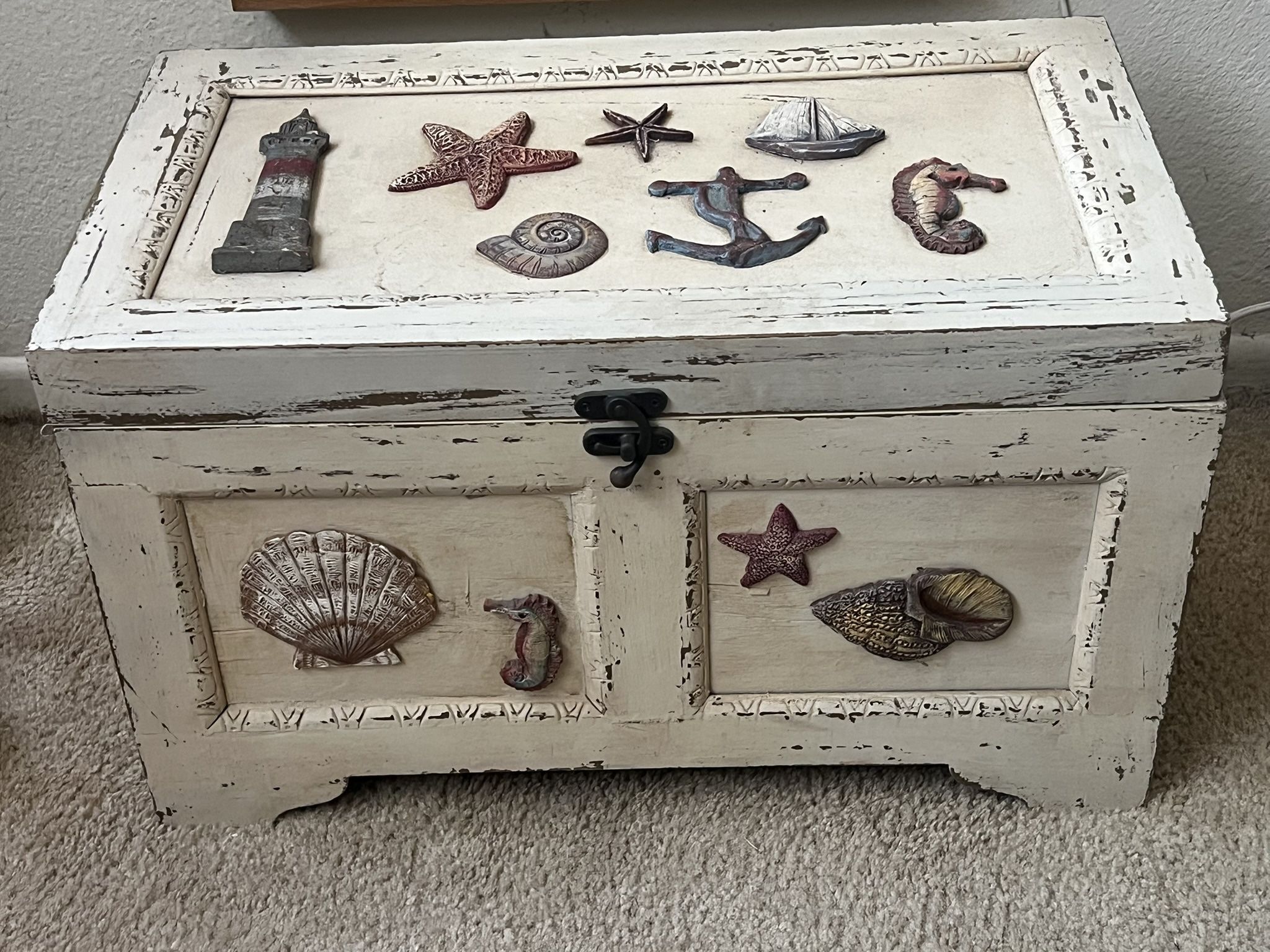 Vintage Nautical Storage Chest – Excellent Condition
