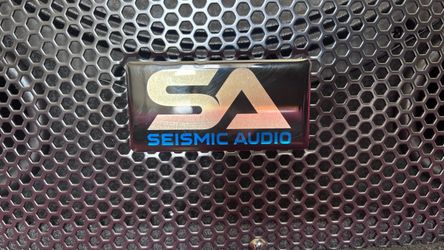 Seismic Audio SA-15T speakers in great condition.