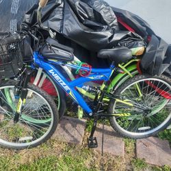26"  NEW BIKE WEIZER IT RIDES PERFECTLY 