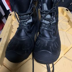 Snow Boots Size 11 Man 