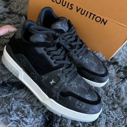 Louis Vuitton Sneakers 