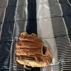 Rawlings Infield Glove