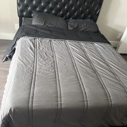 Full Size Headboard With Mattress & Boxsprings