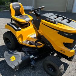 Cub Cadet 50” Ride On Mower 