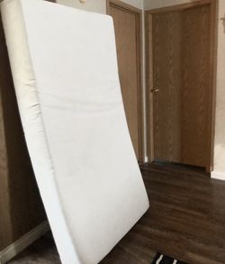Twin mattress