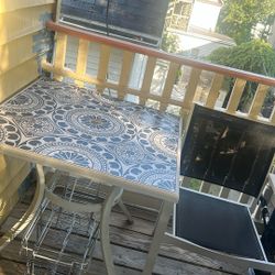 Outdoor Table And 4 Chairs