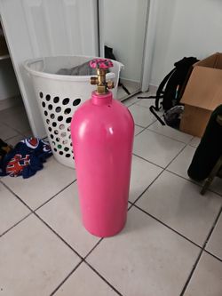 Helium tank for parties  *certified *