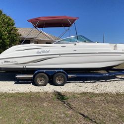 2003 Chaparral  Sunesta 26 Ft Deck Boat